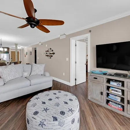 Updated Sixth Floor Gulf Front Property With Washer And Dryer